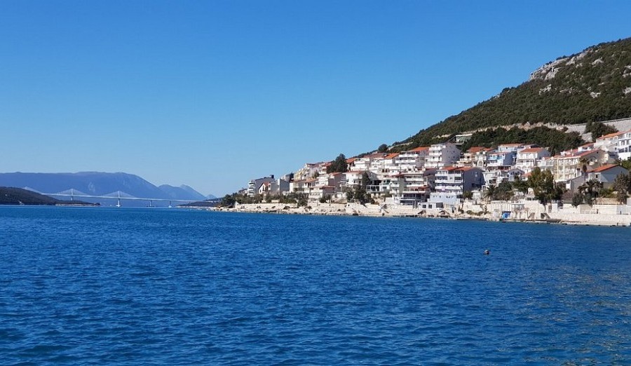 Ljetu nije kraj: linija Zenica – Sarajevo – Neum nastavlja saobraćati i u septembru svaki vikend!